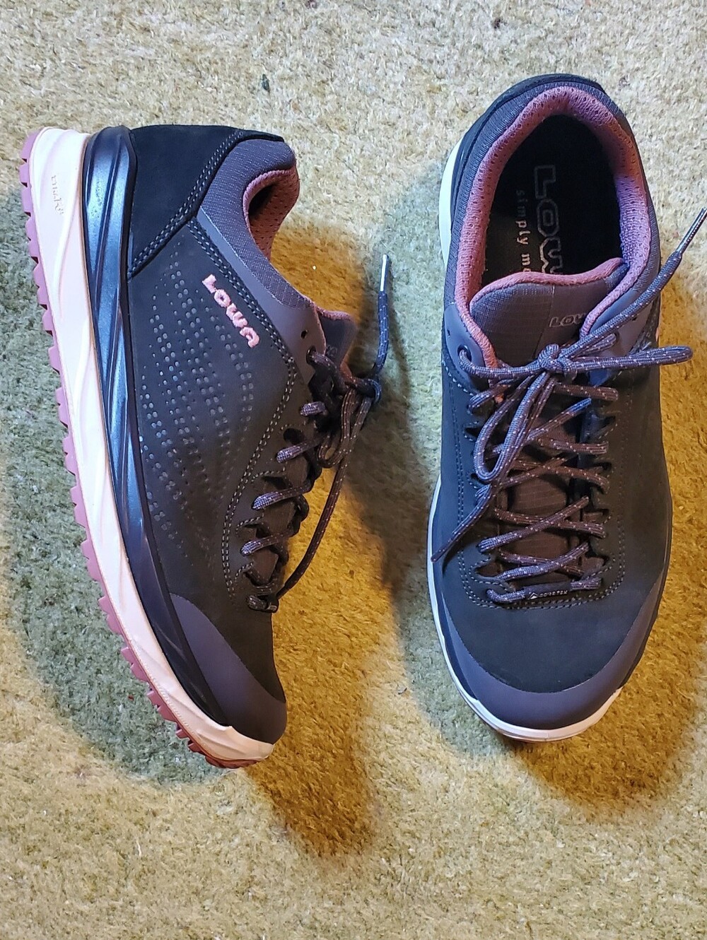 LOWA Women's Gray/Pink Lace-Up Hiking Sneakers